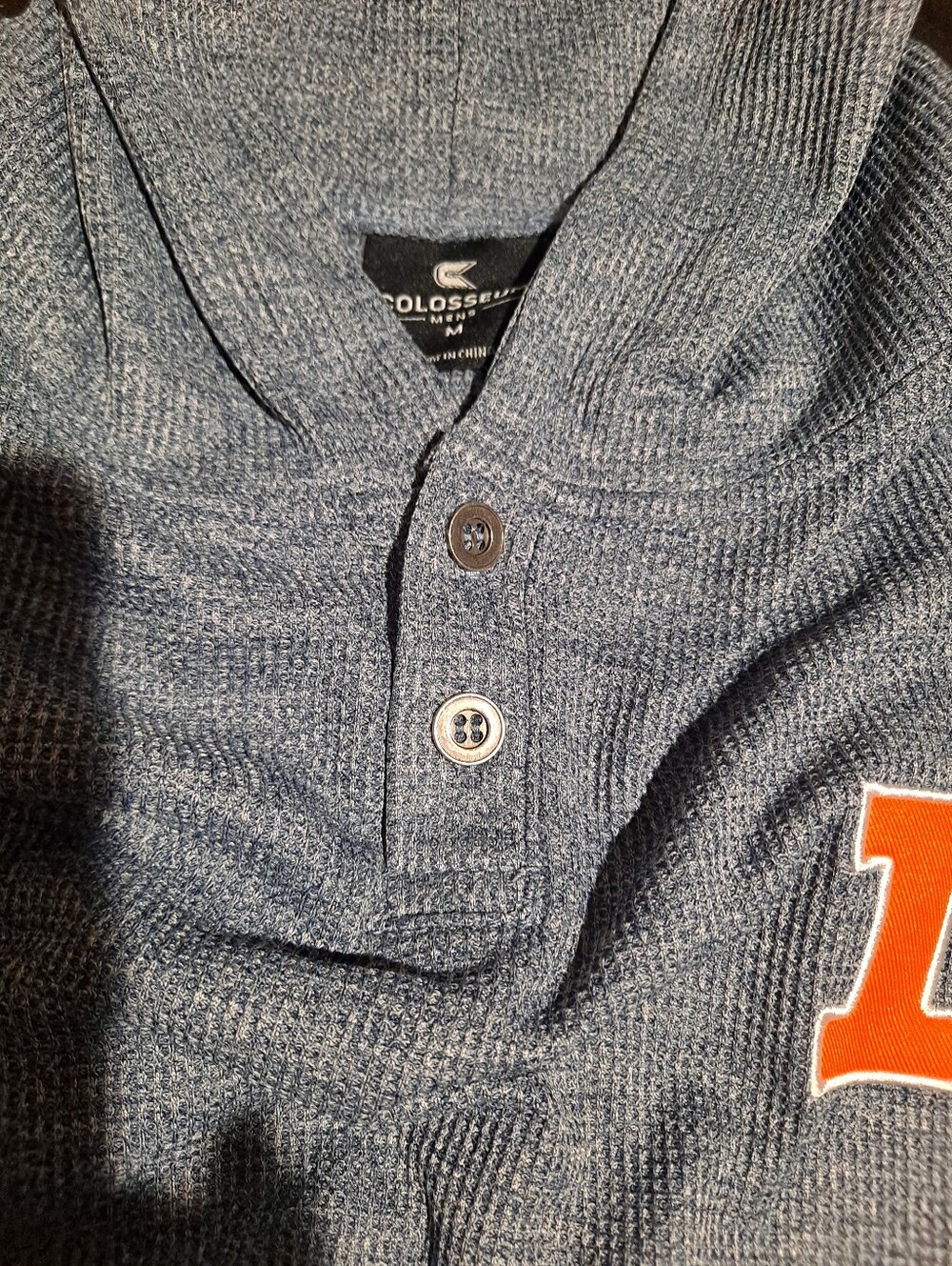 Colosseum Men's Hooded Long-Sleeve Shirt in Gray with Orange Logo - Picture 5 of 5